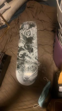Element Skateboard  Limited Edition. Bam Artist Kat Von D
