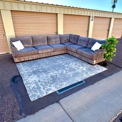 Ashley 4 Pc Grey Sectional - Delivery 🚚