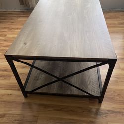 Coffe Table Excellent Condition $60