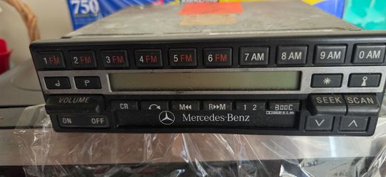 R129 '90 300sl OeM cassette deck Harman Becker unit