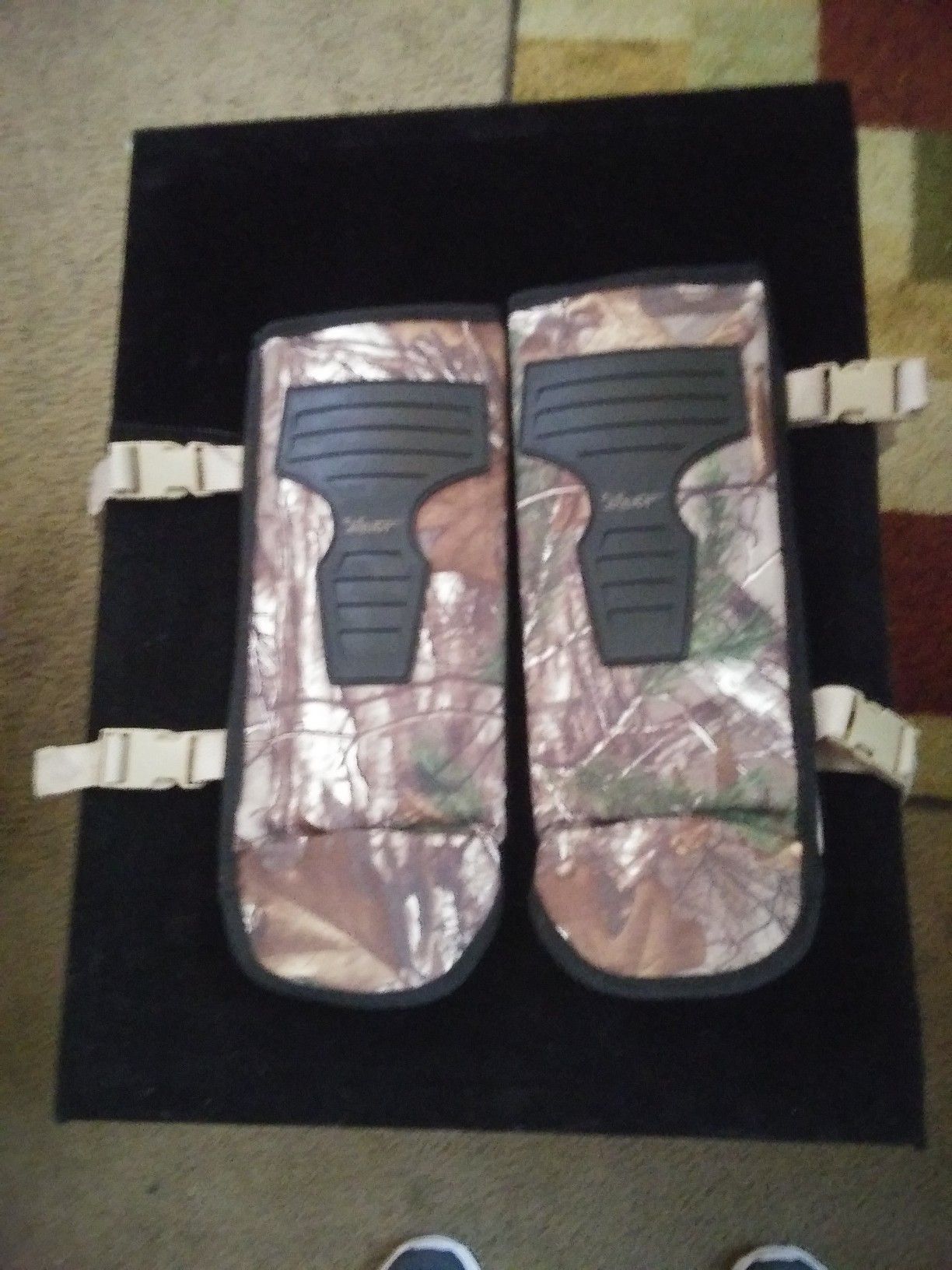 New EVERLAST snake guard shields for legs