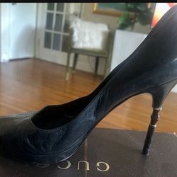 GUCCI AUTHENTIC BLACK LEATHER SHOES.  SIZE 10
