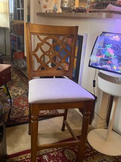 Counter height chairs and barstools