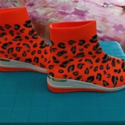 Women's Versatile High Top Leopard Print Flying Woven Sneakers