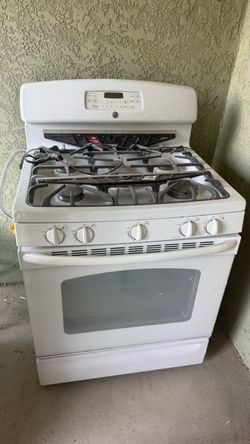 GE gas stove