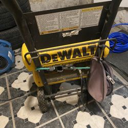 Dewalt 4 Gal  Twin Stack Portable Air Compressor 