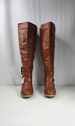 WOMENS BOOT SIZE 7.5