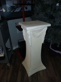 Heavy plaster classical column stand