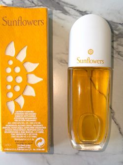 Elizabeth Arden Sunflowers- Eau De Toilette Spray. 1.0 FL. Oz. Brand new in box.