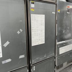 Subzero 30” Built In Bottom Freezer Refrigerator Panel Ready 