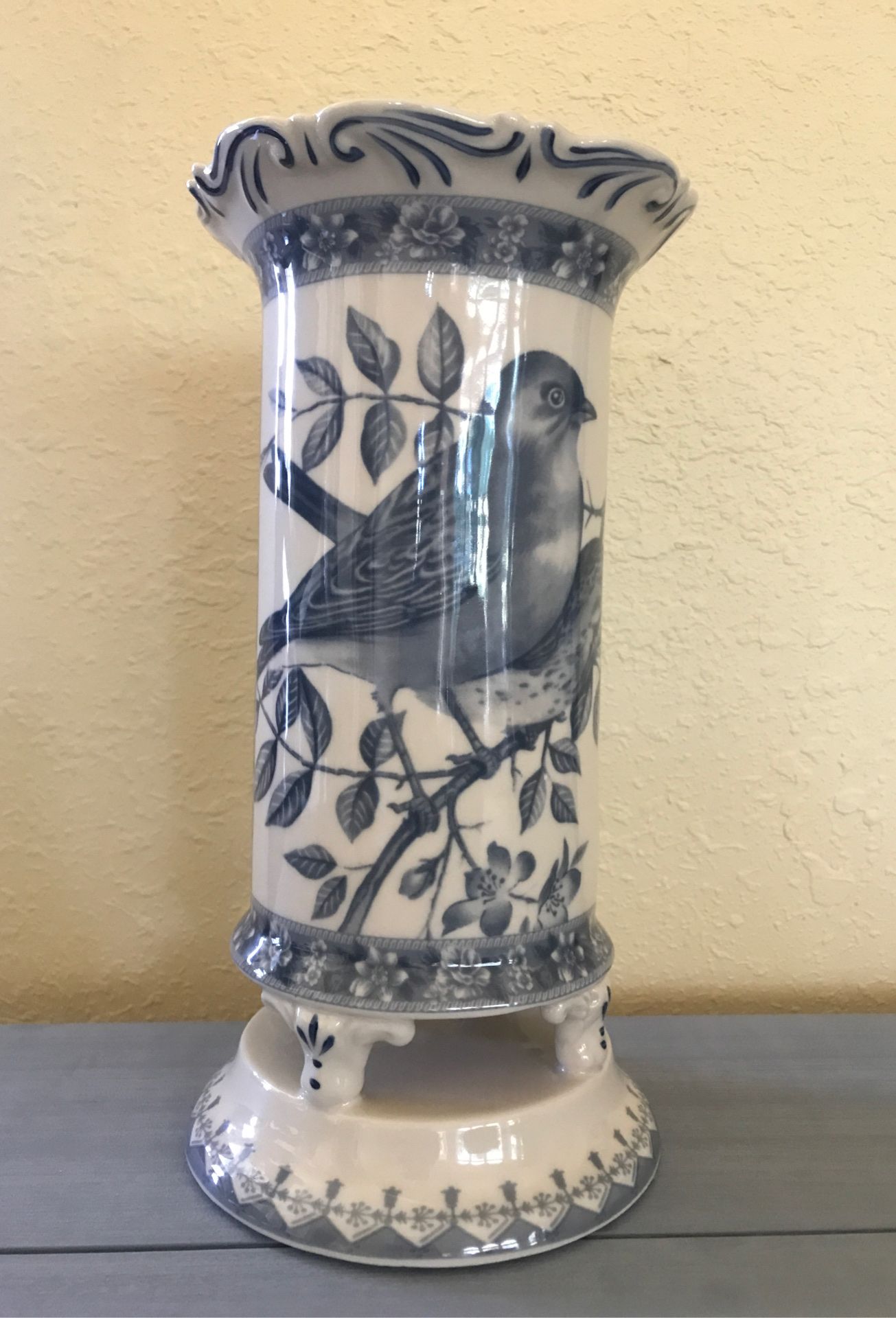 Burton Vase