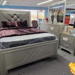 Phoebe 5Pcs Bedroom Set Queen or King Bed Dresser Nightstand Mirror Chest 