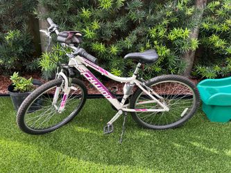 Girls bike