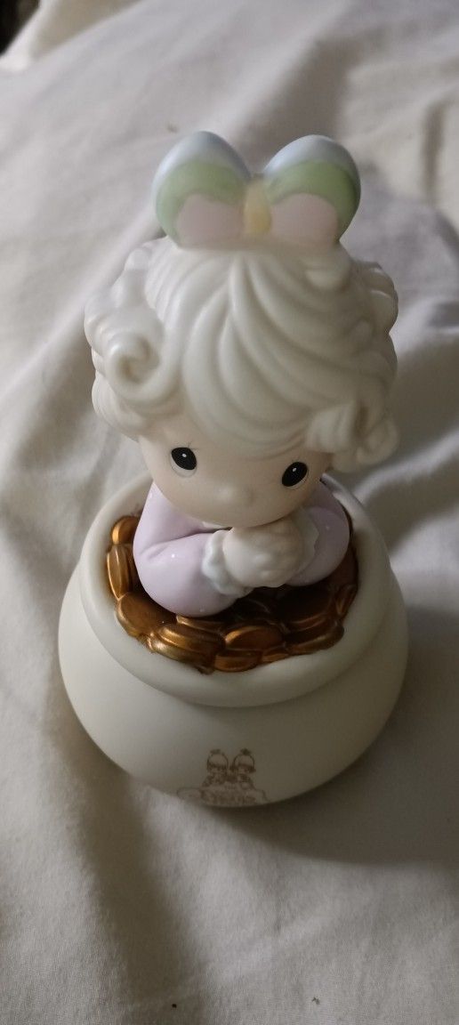 1994 Precious Moments Symbol of Membership "You're The End Of My Rainbow" $20