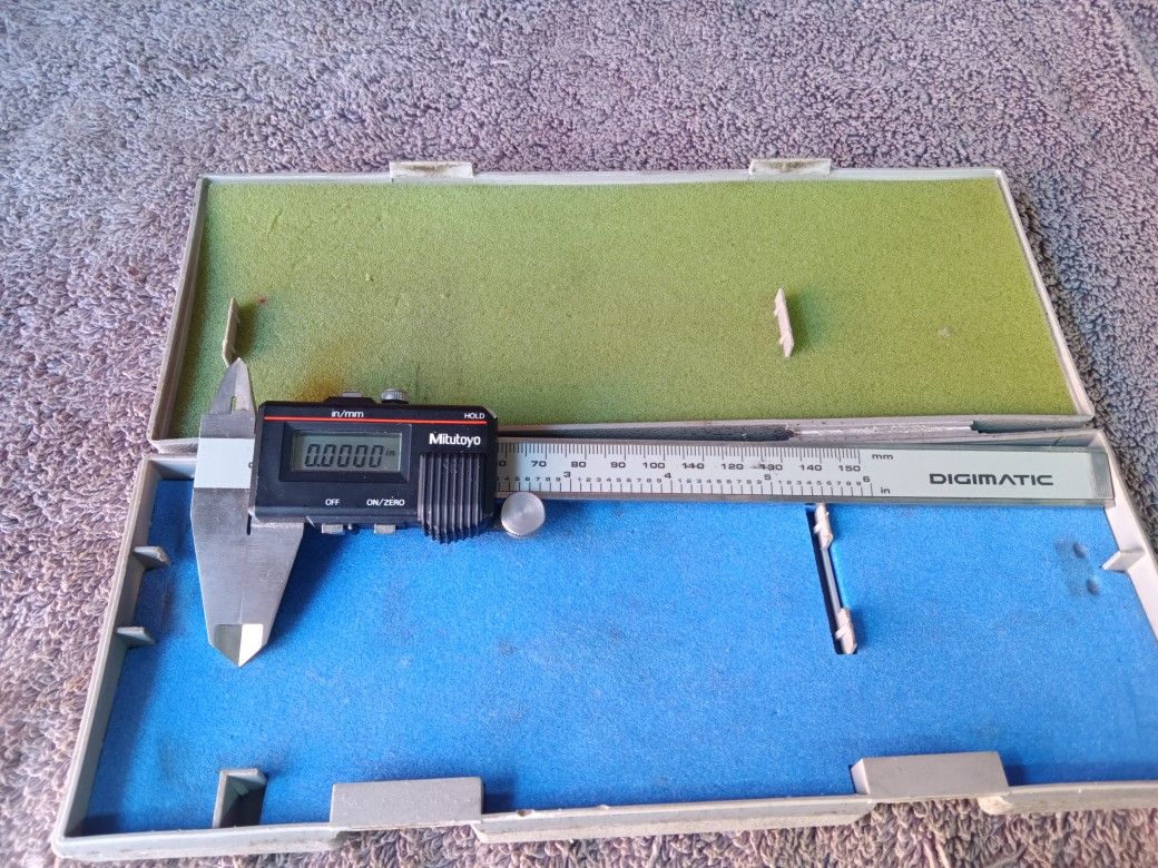 Mitutoyo Digimatic 6" Digital Caliper Tool