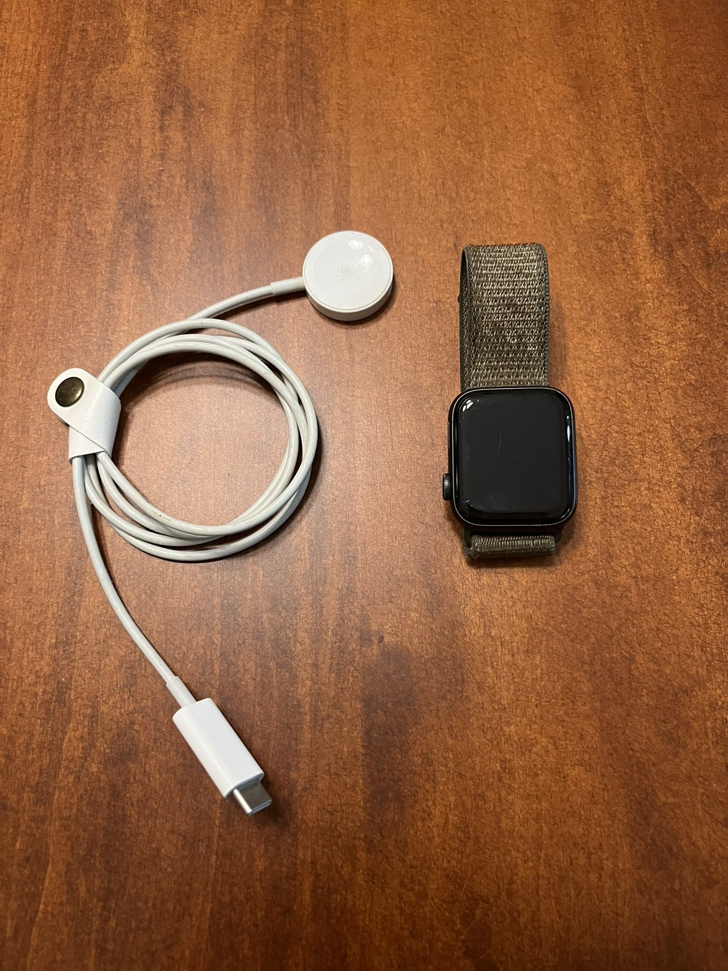 Apple Watch SE