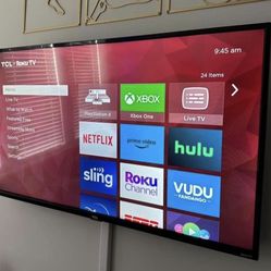 TCL Roku smart TV 43’’