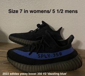 2022 Adidas Yeezy boost 350 v2 in Dazzling Blue Size 7 Women's