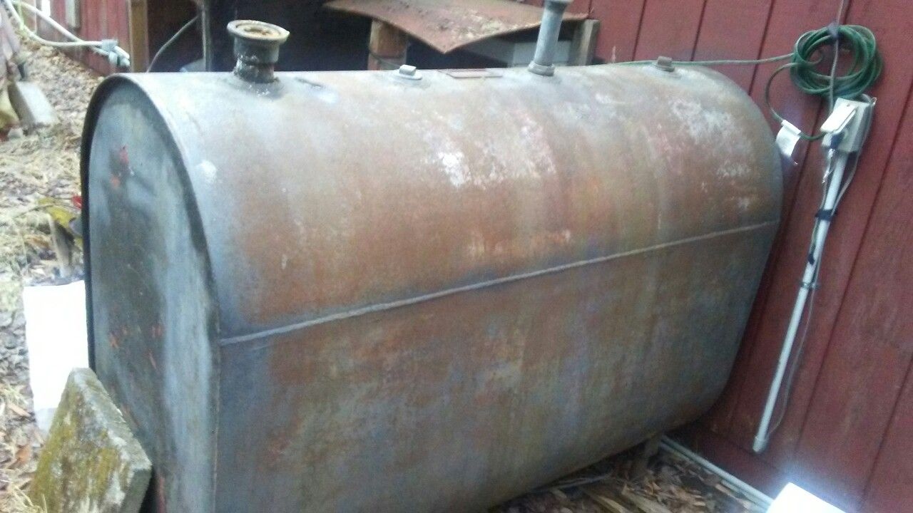Oil tank for sale pick up only 100 Cash