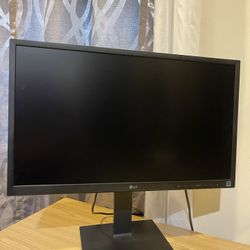 24 Inch LG Desktop Monitor Screen