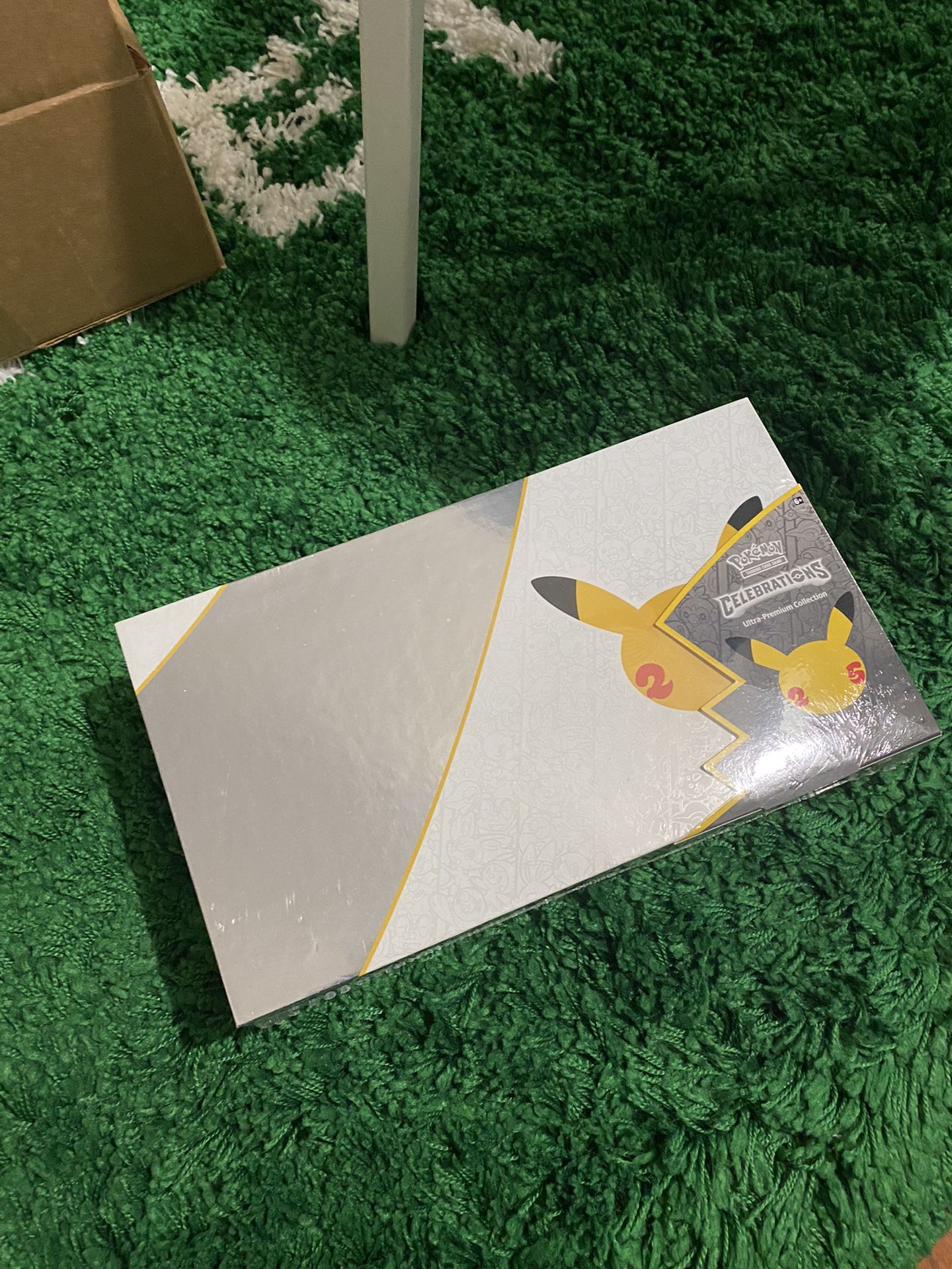 Pokemon Upc Ultra Premium Collection celebrations Celebration Charizard Pikachu Prizm Optic