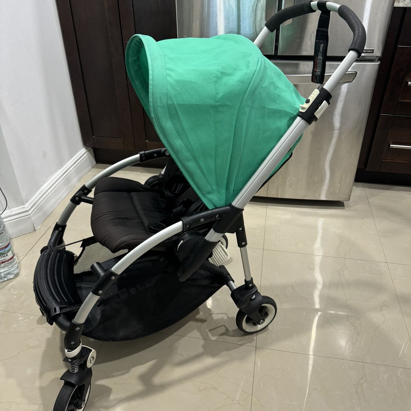 bumble jogging stroller 2024 Bumbleride Indie All-Terrain 20-39L (All Day) conscious fabrics reflects our Bubble Guppies: Season 5 Color:black with brown