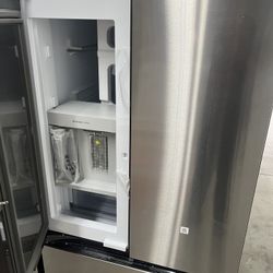 3 Day Sale (Scratch/dent)💯 Samsung Bespoke French Door Refrigerators with Beverage Center 