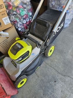 Electric  lawnmower