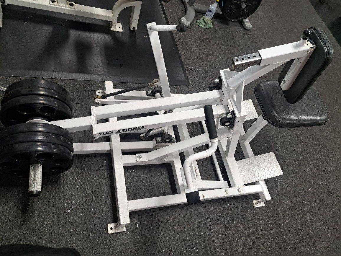 Commercial Flew Low Row Machine