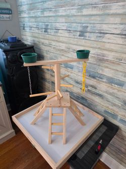 Bird pyramid playland