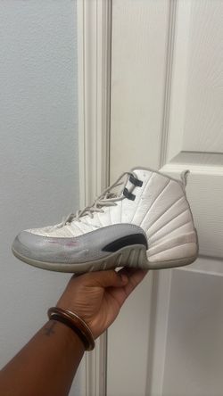 jordan’s 12s shoes size 7
