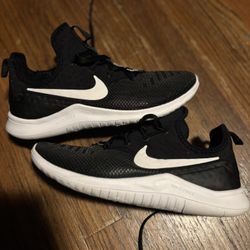 Women’s Nike Shoes Size 8