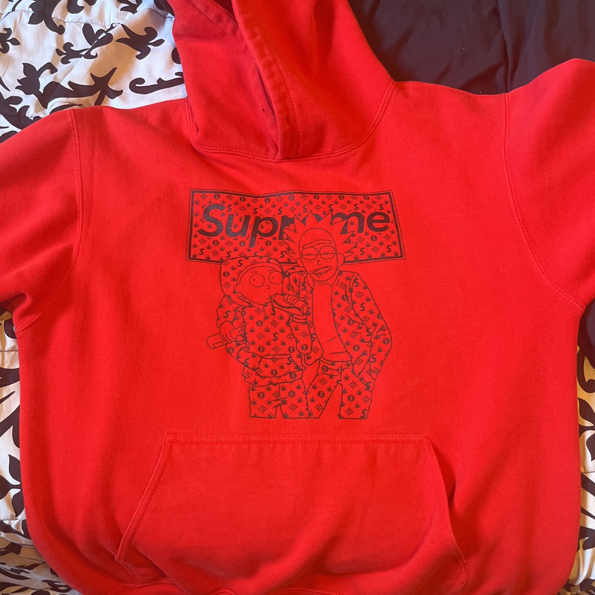 Supreme hoodie