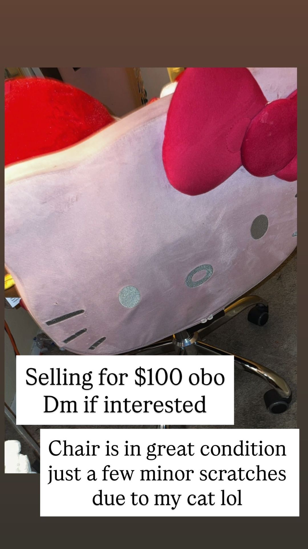 Hello Kitty Impressions Chair