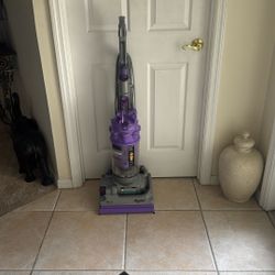 Dyson DC14 Animal Vacuum Purple With Many Accesories