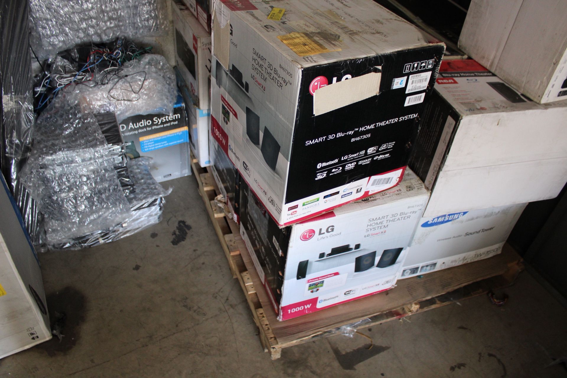 LG BH6730S Smart 3D Blu-ray Home Theater System