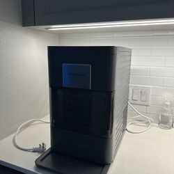 Frigidaire Pebble Ice Machine