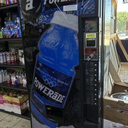 Powerade Vending Machine 🔥
