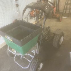 Lesco Ride On Spreader 