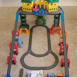Fisher Price Thomas & Friends Super Station