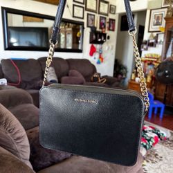 Michael Kors Crossbody Bag 👜💐