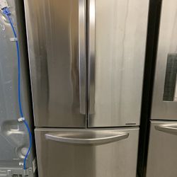 Refrigerator 
