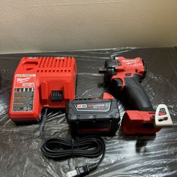 NEW Milwaukee M18 FUEL GEN-3 18V Brushless 1/2 in. CP Impact Wrench w/Friction Ring & 5.0 ah Battery