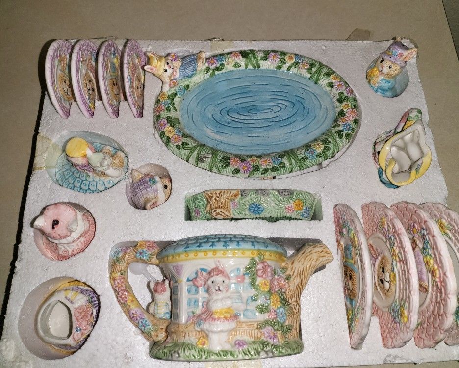 Bunnies in the Garden Tea Set