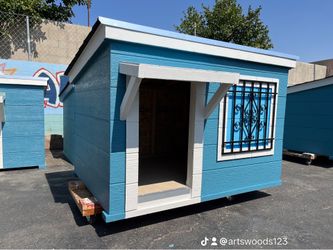 DOG HOUSE BUILT FOR WINTER! 🏡 🌧️