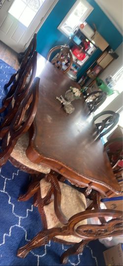 Mesa de comedor con 8 sillas