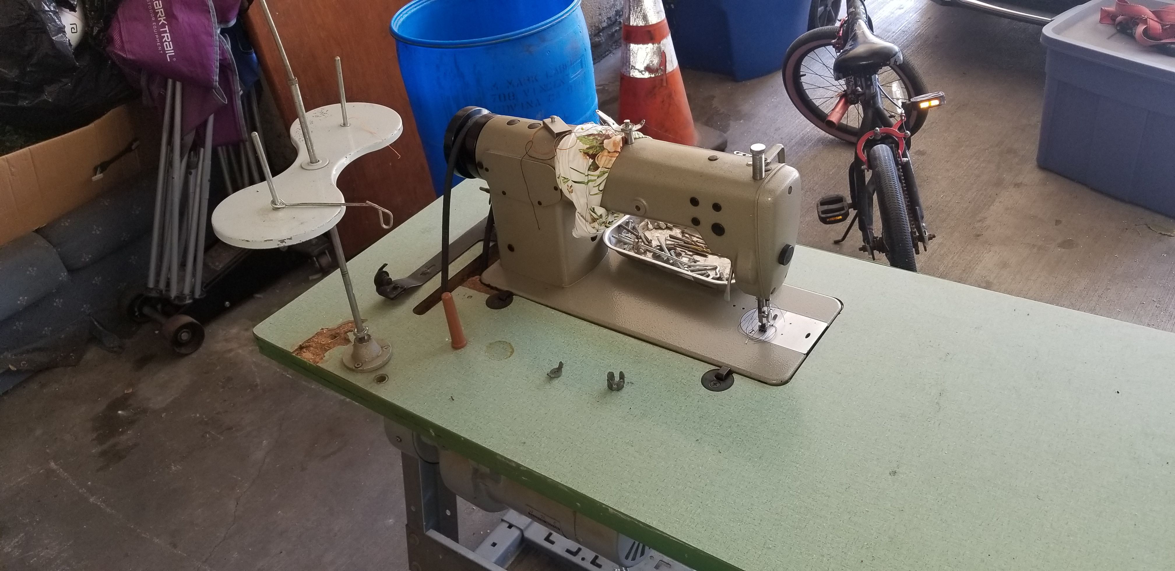 Brother Chandler DB2B7553 Industrial Sewing Machine with Table for Sale in Los Angeles, CA
