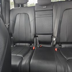 Mercedes-Benz GLB 250