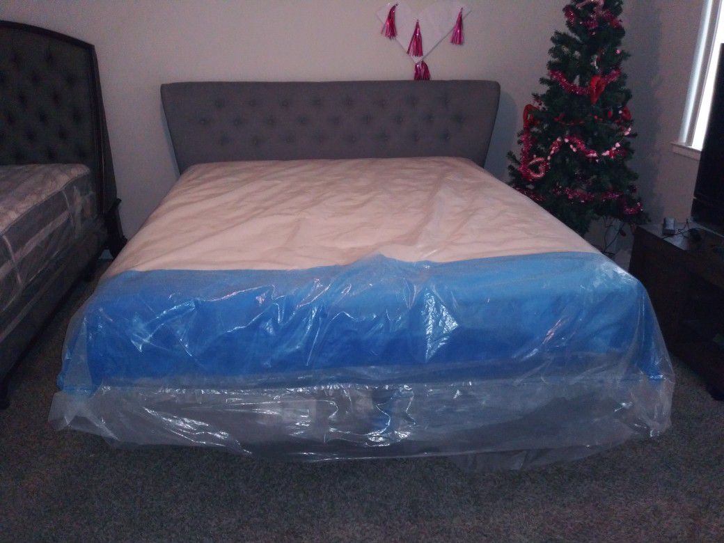 Brand new Cal king size bed Frame with brand new memory foam mattress