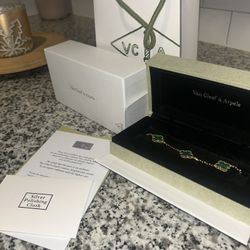 Van Cleef Yellow Gold Malachite 5 Motifs Vintage Alhambra Bracelet 